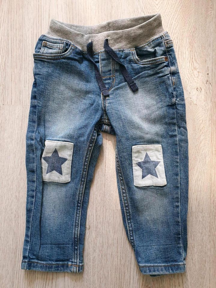 Jeans, Stoffhosen, Cordhosen, Latzhosen Gr. 74, Steiff H&M Esprit in Landshut