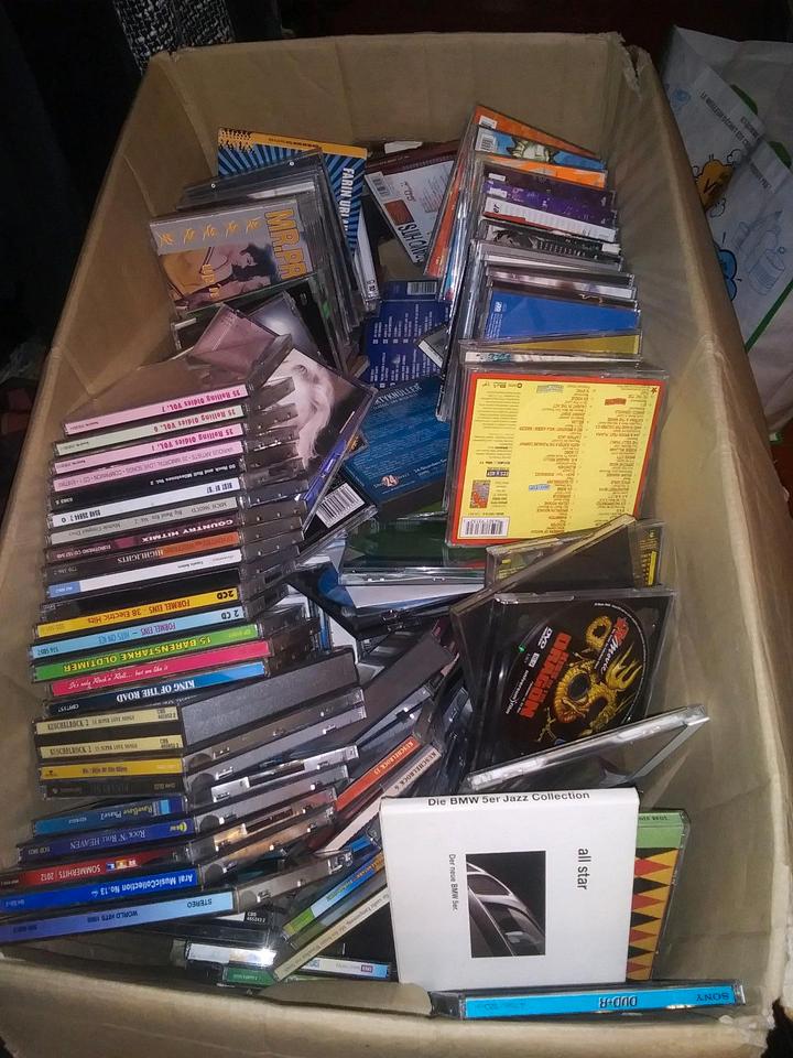 CDs Restekiste/Sammlung/Konvolut 240 Stück, schlechter Zustand in Berlin