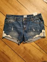 Kurze Jeanshose Vero Moda - Größe 28 Niedersachsen - Beckdorf Vorschau