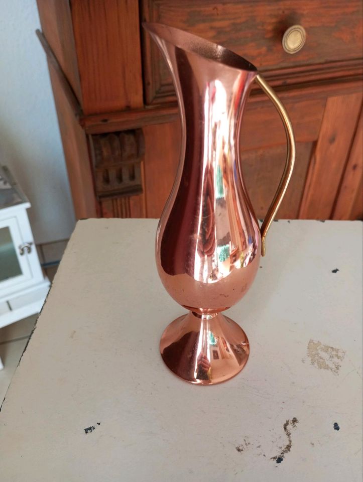 Kupfer -Vase mit Griff bis 15.5. in Metelen