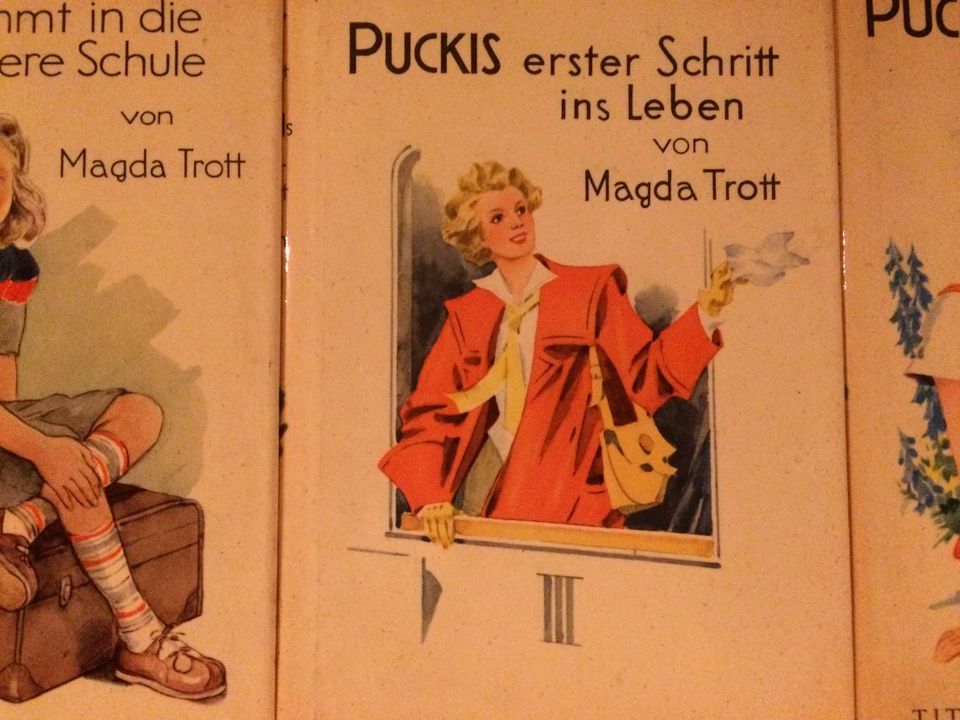 PUCKI - MAGDA TROTT - 12 BÄNDE - 12 BÜCHER - TITANIA VERLAG in Nettersheim