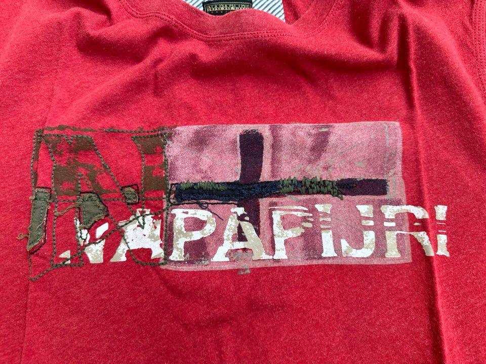 Napapijri T-Shirt Herren rot neuwertig M in Lichtenfels