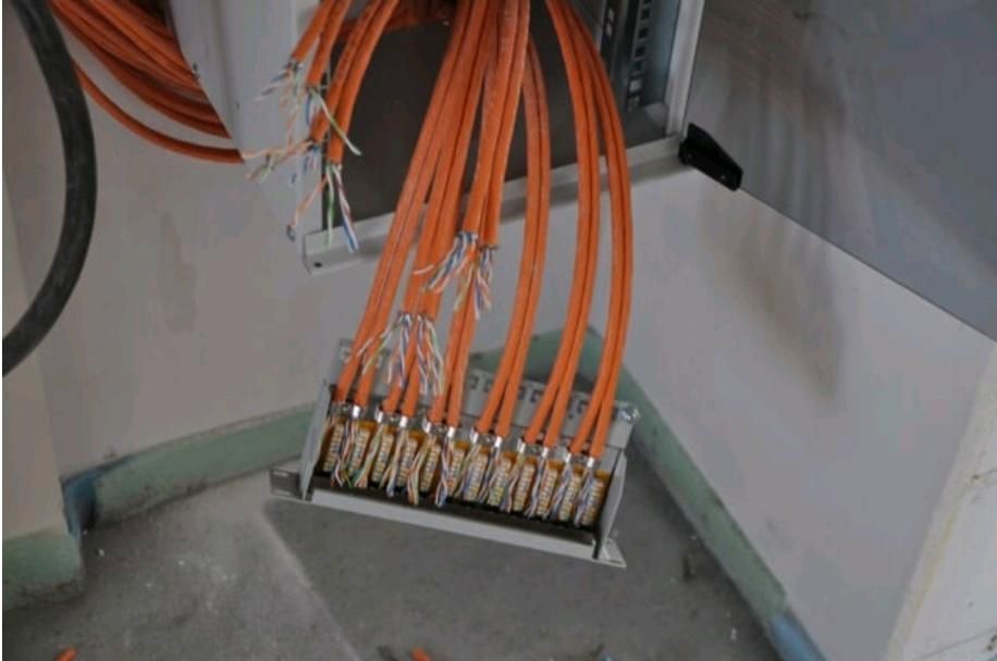 Elektrotechnik Elektroinstallationen Elektriker Zählerschrank in Velbert