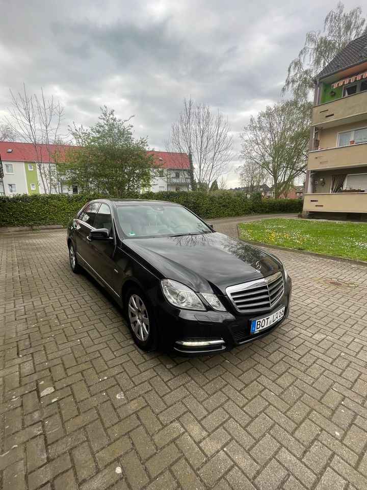 Mercedes Benz e250 E klasse in Duisburg