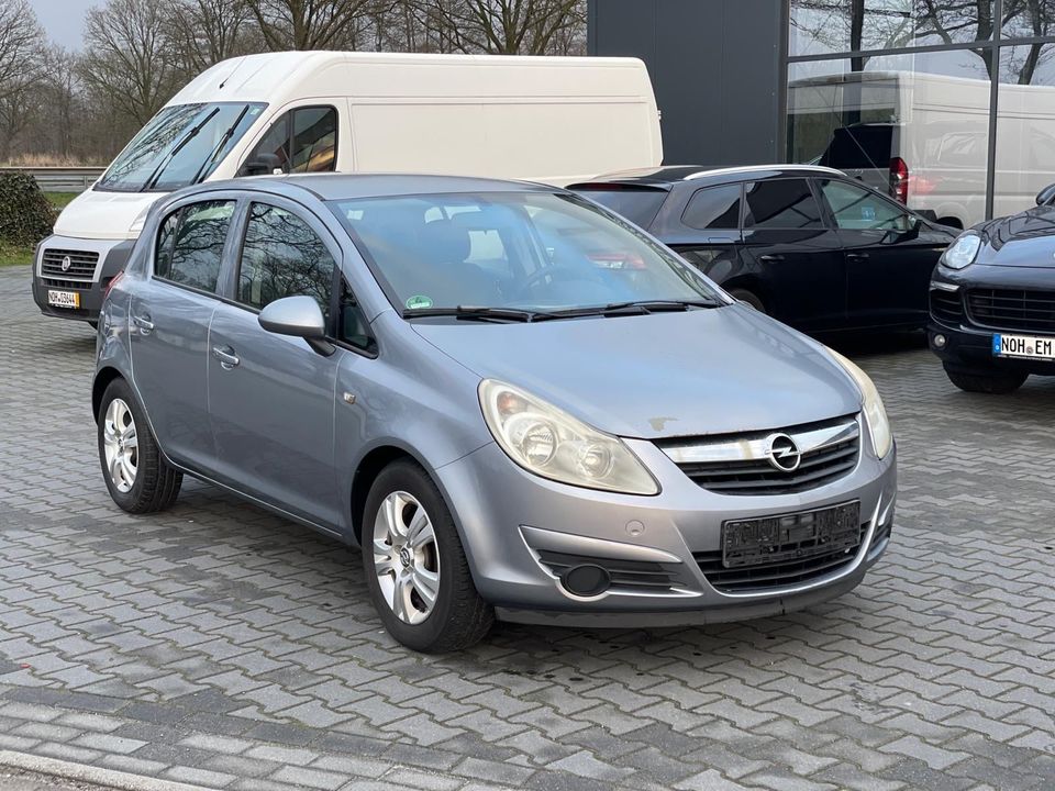 Opel Corsa D Innovation 1.2 Benzin Klimaanlage in Neuenhaus