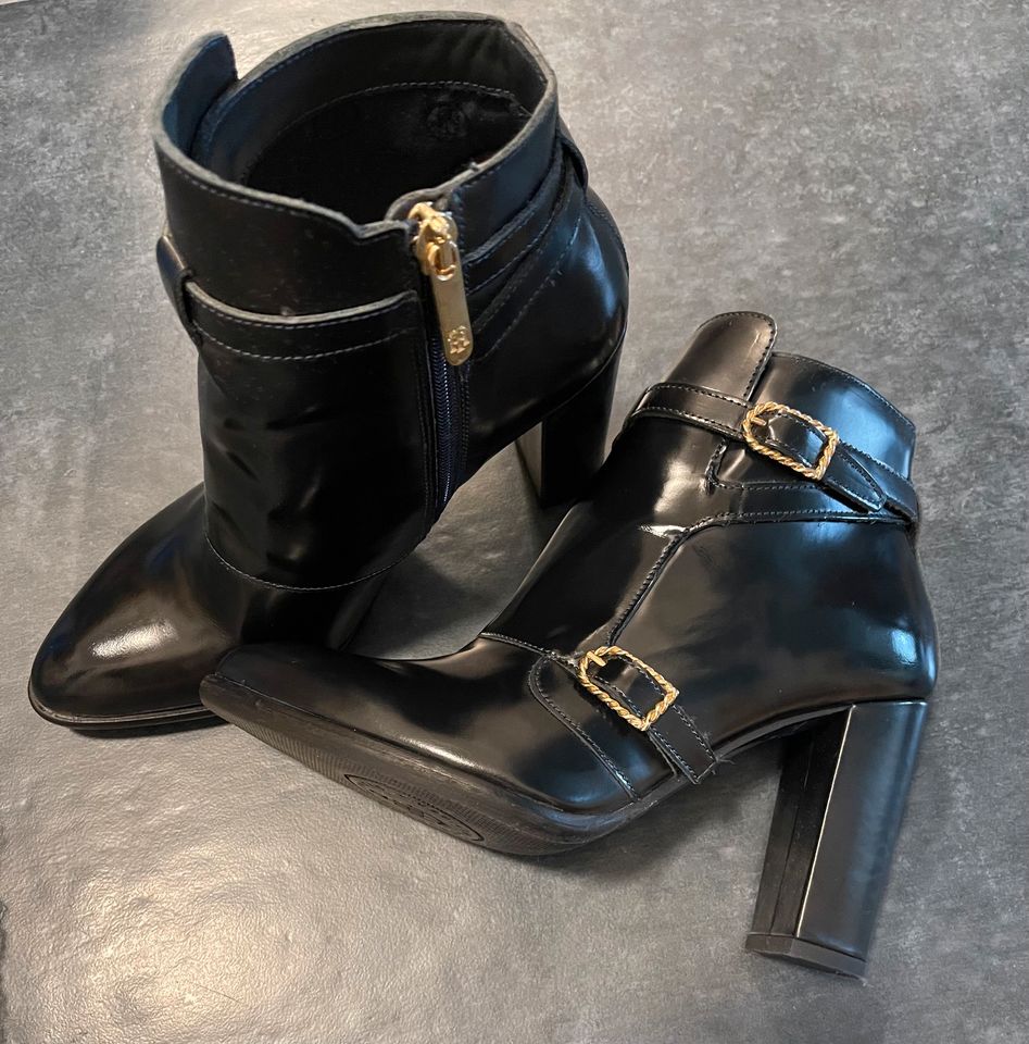 Neue Damen Leder-Stiefel zu verkaufen in Berlin