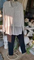 Jegging schwarz plus 3 Blusen H&M Hessen - Hatzfeld (Eder) Vorschau