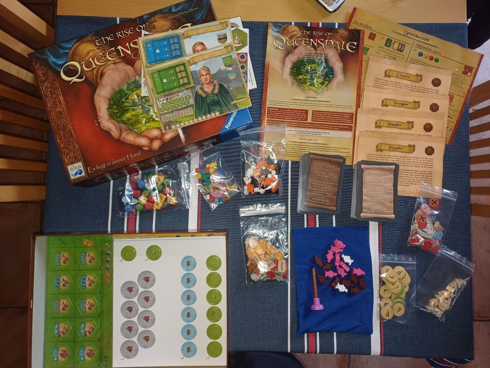 The Rise of Queensdale Strategiespiel z.T. noch unbespielt in Preetz