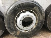 Michelin Pilote XZA1 LKW Bus Reifen mit Felgen 295/80 R 22,5 Kr. München - Kirchheim bei München Vorschau