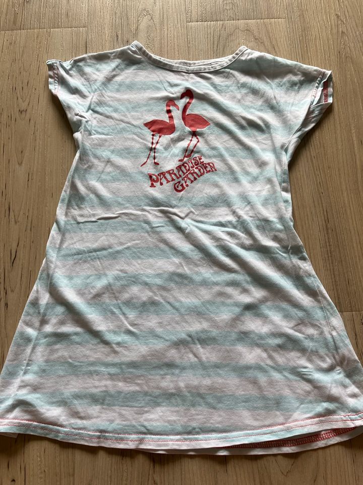 Mädchen T-Shirt Gr. 116 Longshirt Weiß Gestre in Leipzig