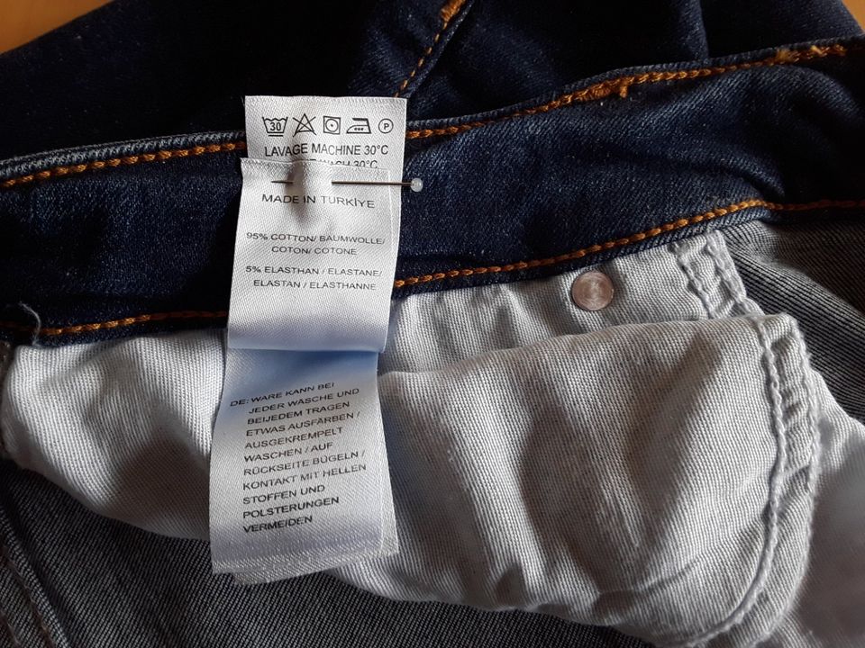 "ESRA"-DAMEN-Bootcut-Jeans, Gr. 48 -- NEU in Lohmen