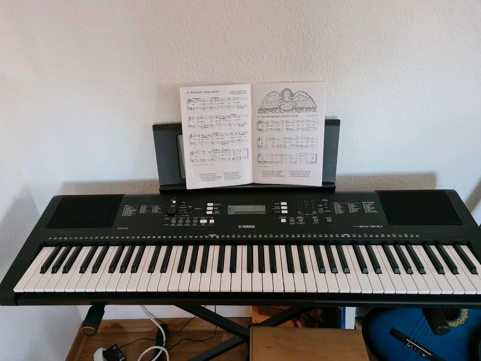 Yamaha Keyboard in Fredenbeck