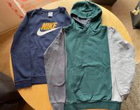 2 Sweatshirts Pullis Nike Fitz-z Hoodie Gr. 152-158 + 147-158 Nordrhein-Westfalen - Bad Driburg Vorschau