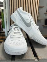 NIKE Damen Tennisoutdoorschuhe Niedersachsen - Meinersen Vorschau