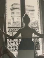 Frau in Paris 50 x 70 cm Nordrhein-Westfalen - Hürth Vorschau