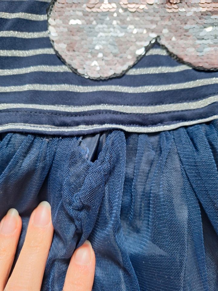 Mädchen Kleid mir Pallietten 104 in Regensburg