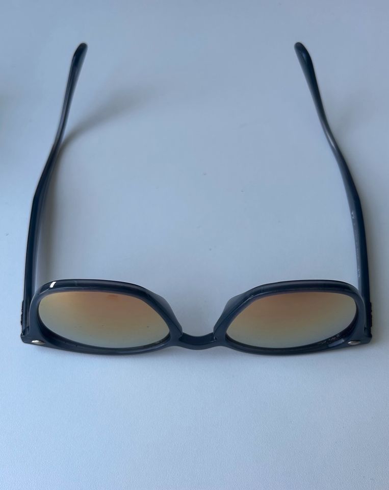 Ray-Ban Sonnenbrille mit verspiegelten Gläsern in Aaseestadt