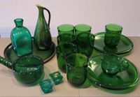 17 teil. GRÜN TRAUM Set Gläser Teller Vase 70-er mid century Frankfurt am Main - Westend Vorschau