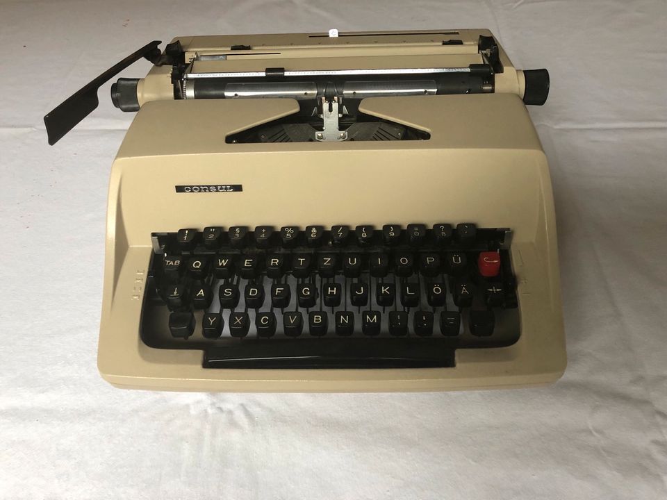 Schreibmaschine mechanisch, Consul- Modell 2223, Vintage in Rodgau