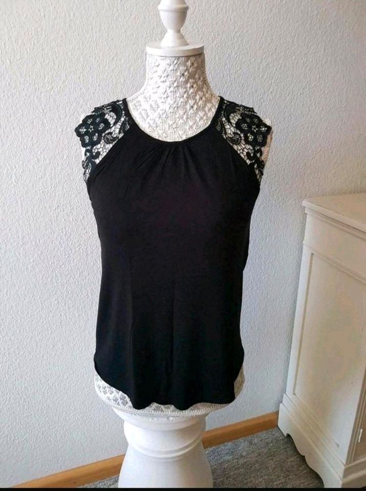 H&M Damen T-Shirt schwarz mit Spitze neu Gr. XS S 34 36 in Emmendingen