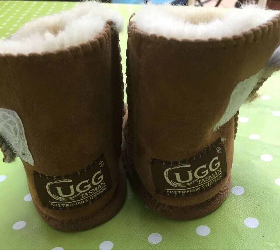 Original Baby Ugg-Boots Gr. M,12-18 Monate, Australian made in Buchenberg