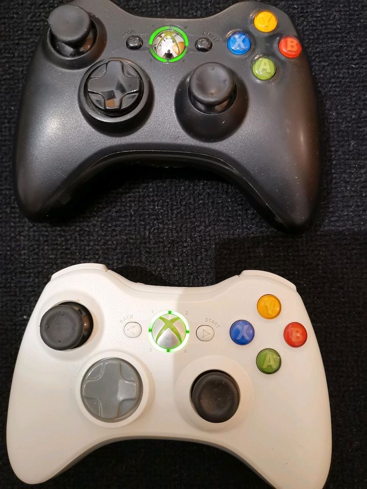 Xbox360+HDD+viele Spiele+2 Funk Controller +1 Kabel Controller in Mülheim (Ruhr)