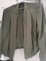 Damen Blouson Jäckchen Gr. 36 H&M neuwertig Baden-Württemberg - Gottmadingen Vorschau