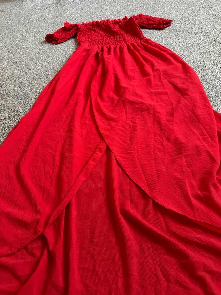 BOOHOO Kleid in München