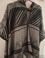Poncho mit kaputze Saarland - Neunkirchen Vorschau