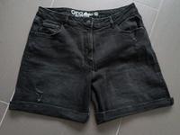 Kurze Jeanshose von Gina denim in schwarz Größe 44 Nordrhein-Westfalen - Alpen Vorschau