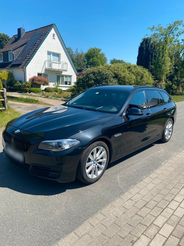 BMW F11  Hochglanz Shadow-Line in Ganderkesee