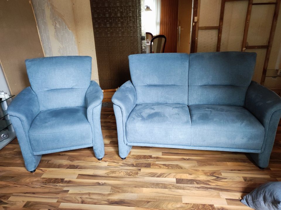 Sofa und 1 Sessel Rechnung vorhanden Bild in Berlin