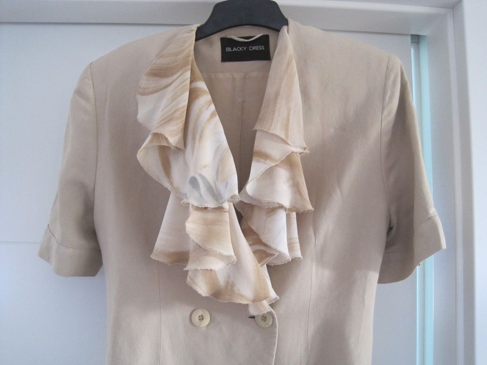 Kostüm Rock Jacke Blazer Blacky Dress beige Hochzeit Volants 40 in Inden