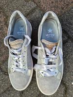 Maripe coole Sneakers Schuhe Wildleder Silber Gr 40 Hessen - Linden Vorschau