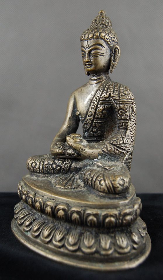 Buddha Figur, Bronze in Essen