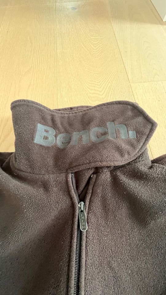 Fleecejacke Bench Größe M Funny Jacke Fleece Übergang Damen in Fulda