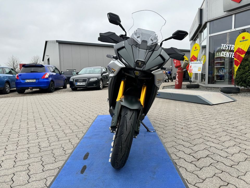 Böwadt-und-Hansen-235-Suzuki-GSX-S-1000-GX-oliv-silber in Handewitt