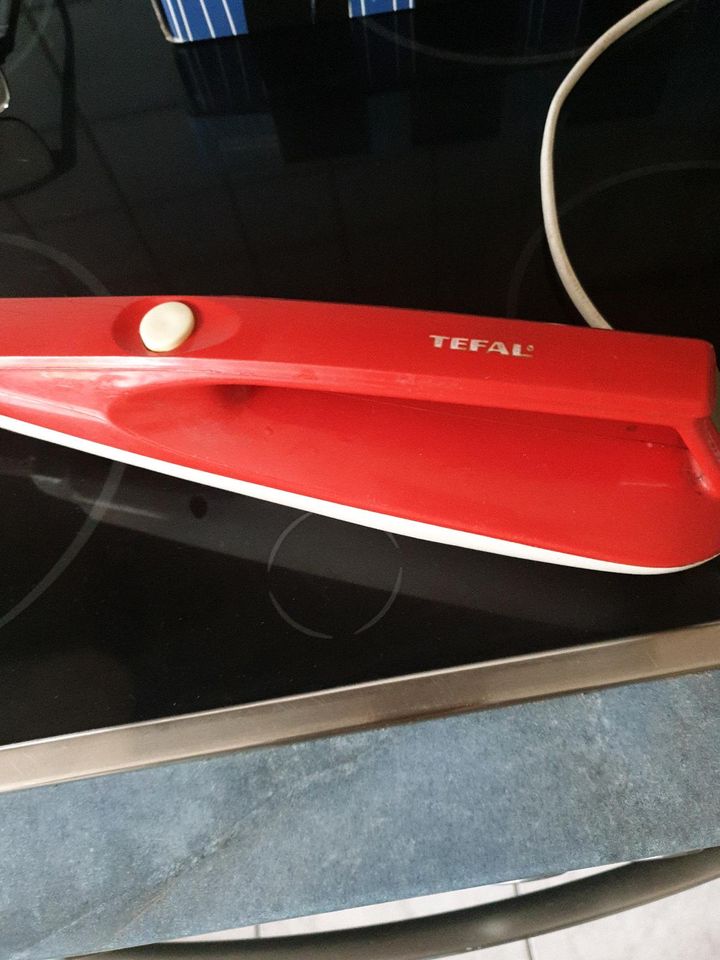 Elektrisches Messer von Tefal in Schaafheim