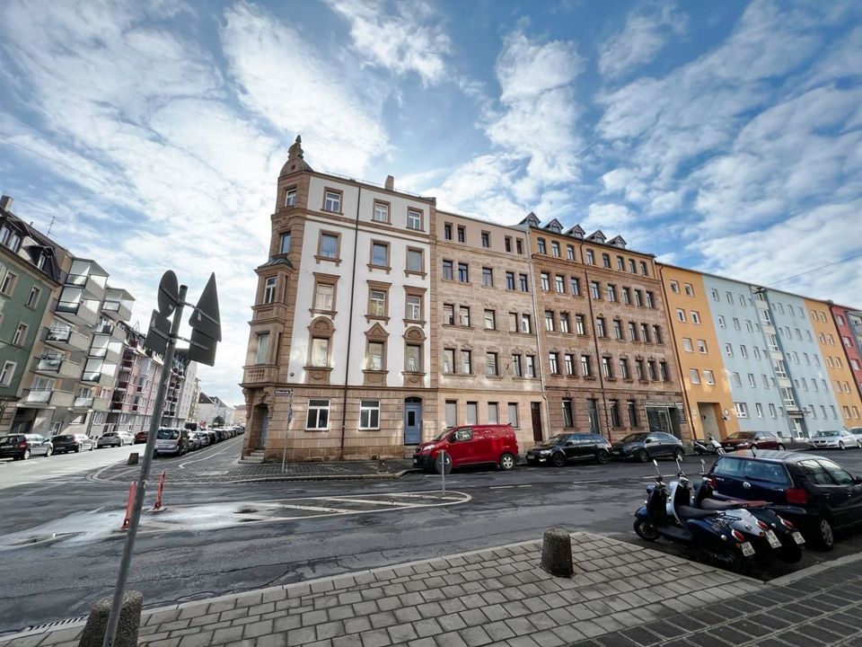 Historisches Mehrfamilienhaus mit Denkmalschutz in Fürth Flößaustraße in Fürth