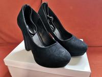 Schuhe nur einmal getragen für Konfirmation!!! Hessen - Schwalmstadt Vorschau