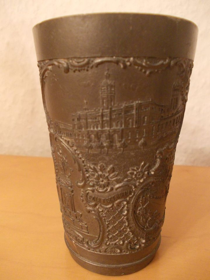 Antiker Zinnbecher mit Hannover Motiven, Souvenir um 1900 in Hannover