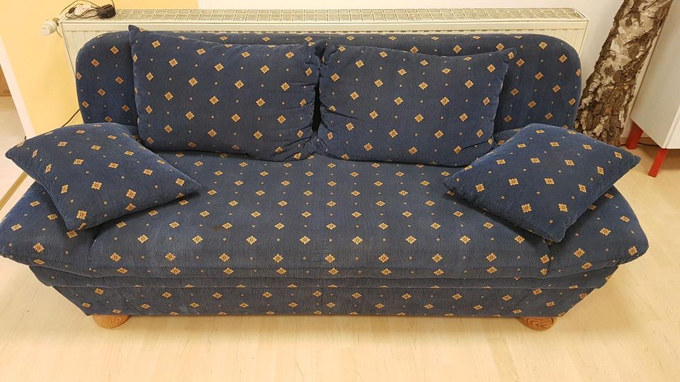 Sofa / Schlafsofa / Couch mit Stauraum in Baunach