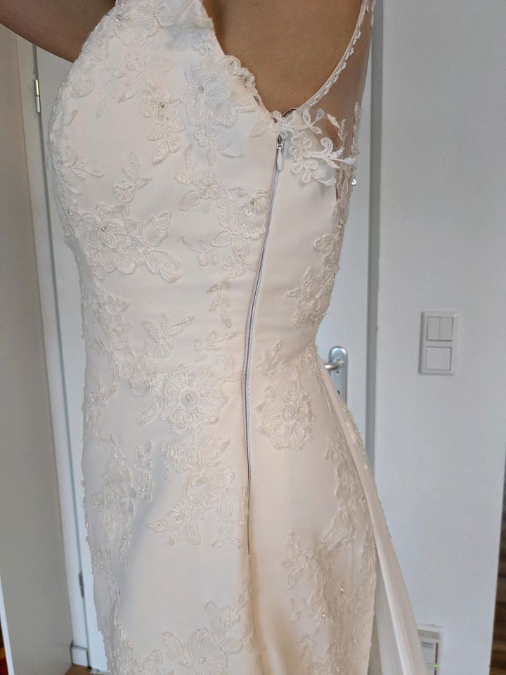 Brautkleid NEU MIT ETIKETT, unverändert, Gr. 36, Fit&Flair, ivory in Paderborn