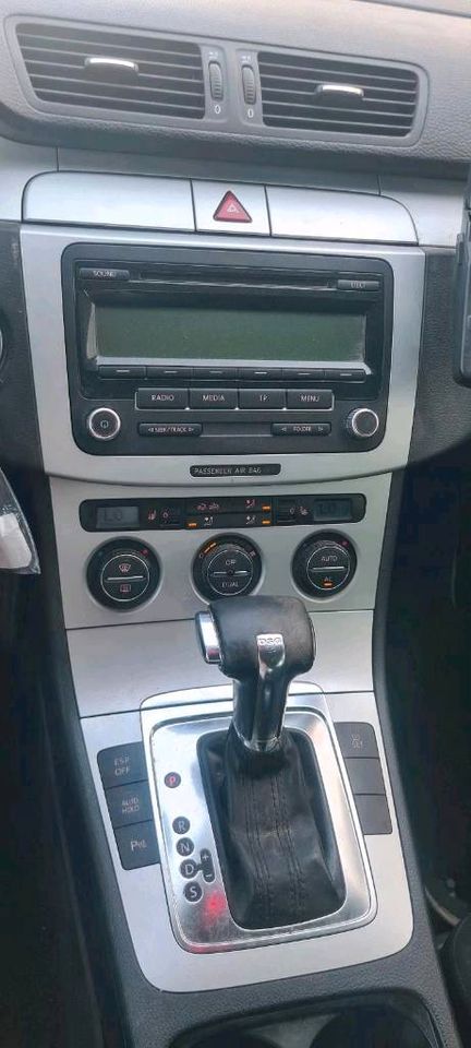 VW Passat 2.0TDI Sportline ,170PS XENON,DSG,SD, in Gera