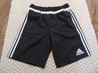 Adidas Hose, Short, Gr. 152 in schwarz, Reißverschluss Bayern - Weiden (Oberpfalz) Vorschau