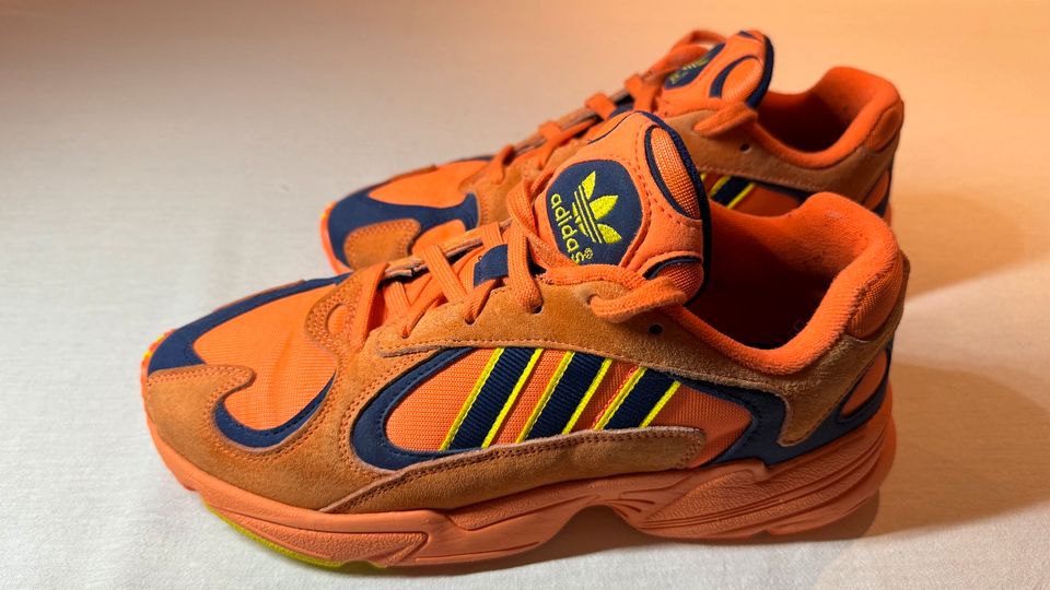 adidas Yung-1 Hi-Res Orange 42 (B37613) in München