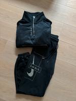 Nike Anzug schwarz Frankfurt am Main - Sachsenhausen Vorschau