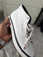 Tommy Hilfiger Sneaker weiß Neu !!! Niedersachsen - Hemmingen Vorschau