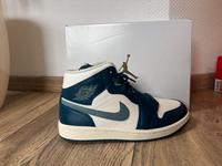 Nike AIR JORDAN 1MID Größe 39 Hessen - Fuldatal Vorschau