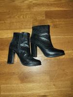 Buffalo boots Stiefeletten Hessen - Eschborn Vorschau